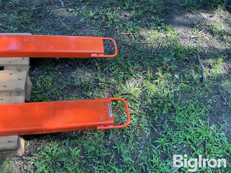82”-skid-steer-fork-extensions-image-9