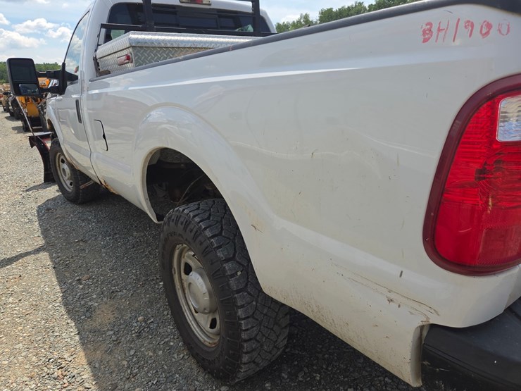 2013-ford-f350-image-24