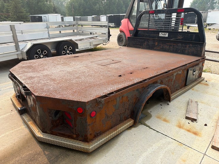 #1537-•-cadet-flatbed-truck-body-image-3