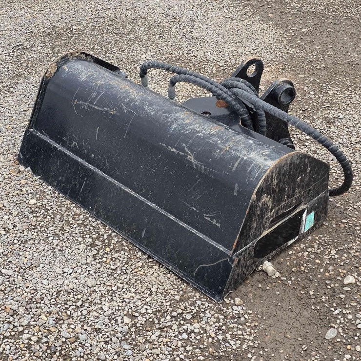 3T HYDRAULIC TILTING EXCAVATOR BUCKET