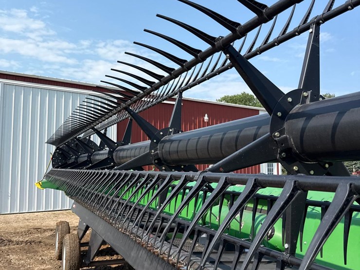 2018-john-deere-635fd-image-9