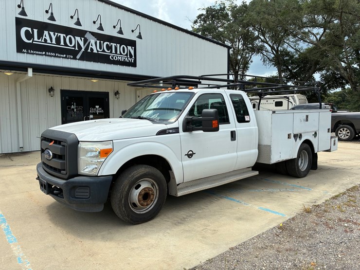 2015-ford-f350-xl-image-2