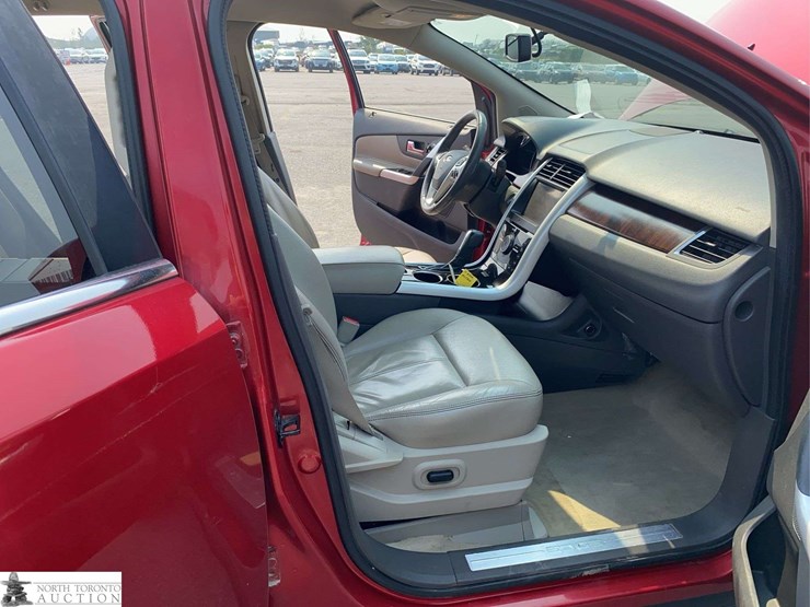 2011-ford-edge-image-23