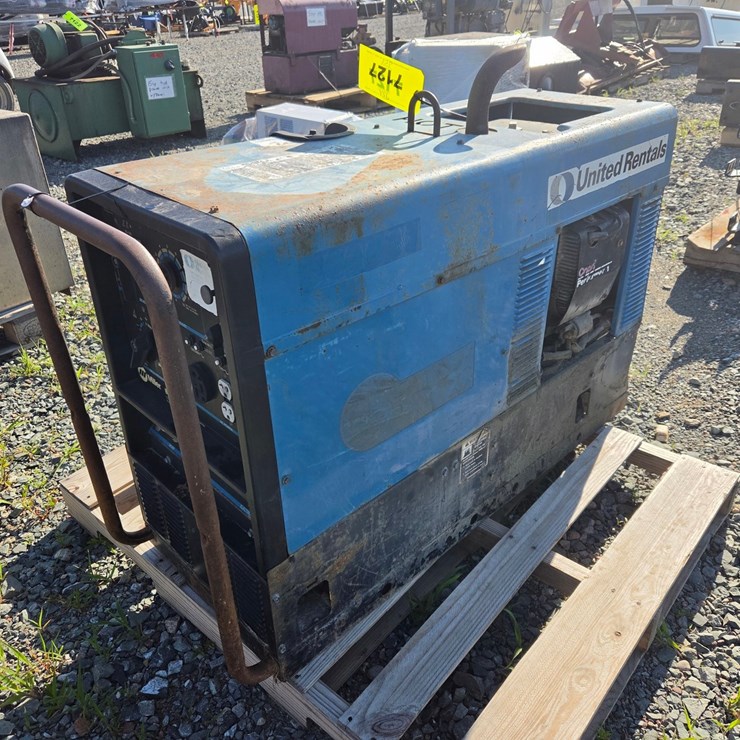 MILLER BOBCAT 225