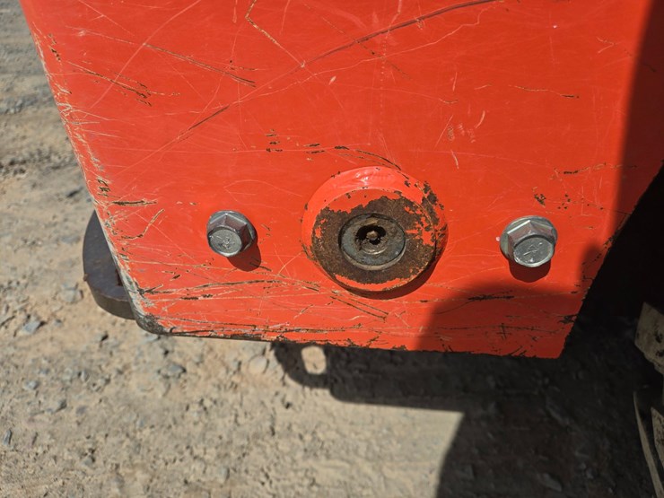 kubota-ssv75-image-19