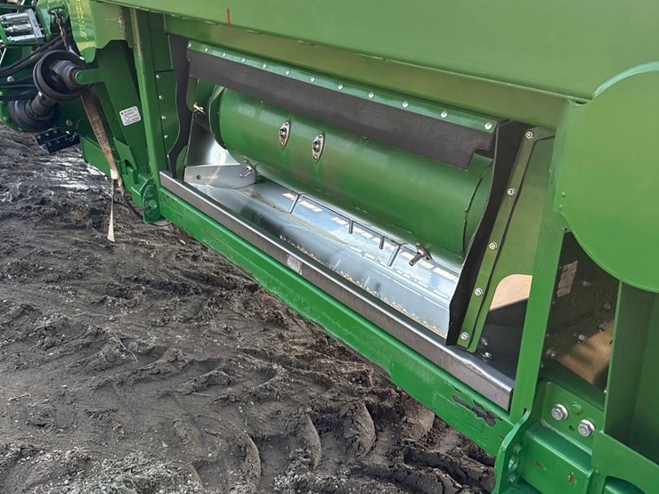 2018-john-deere-635fd-image-22
