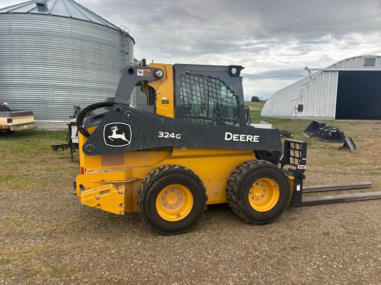 2020-deere-324g-image-4