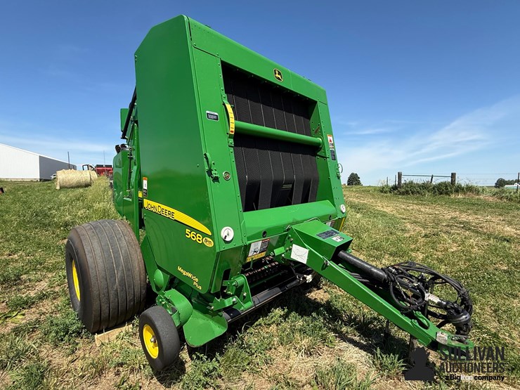 2010-john-deere-568-image-3