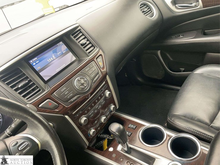 2014-nissan-pathfinder-image-13