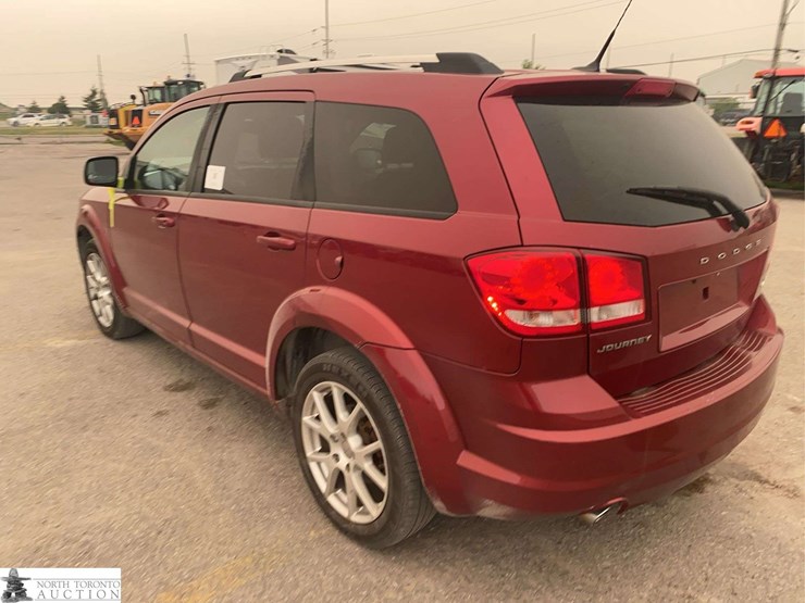 2011-dodge-journey-image-7