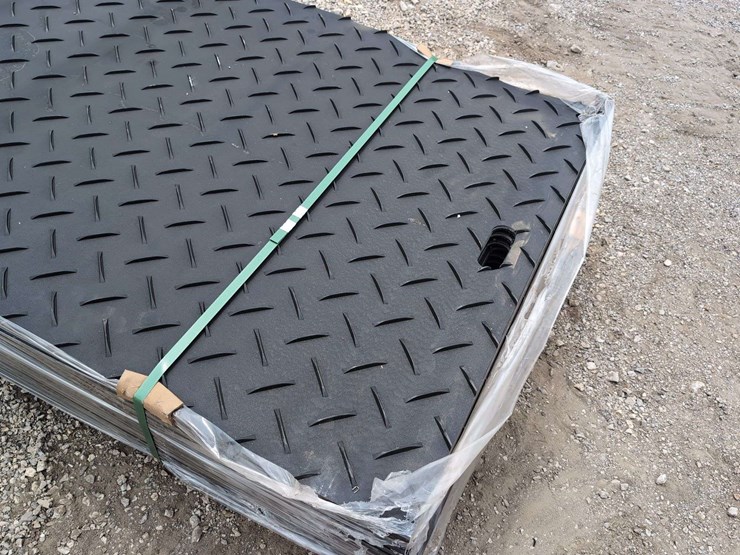(15)-3.5'-x-8-'-heavy-duty-1/2"-thick-mats-image-2