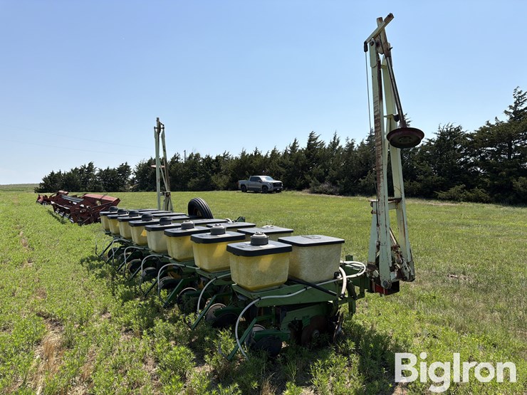 john-deere-7100-image-4