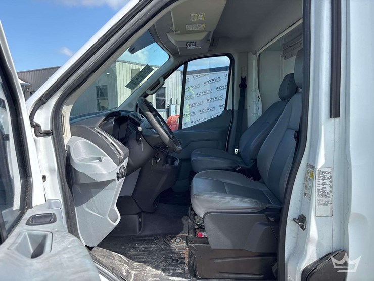 2015-ford-transit-image-14