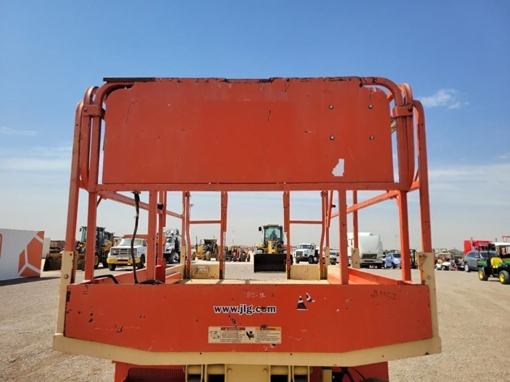 2000-jlg-260mrt-image-10