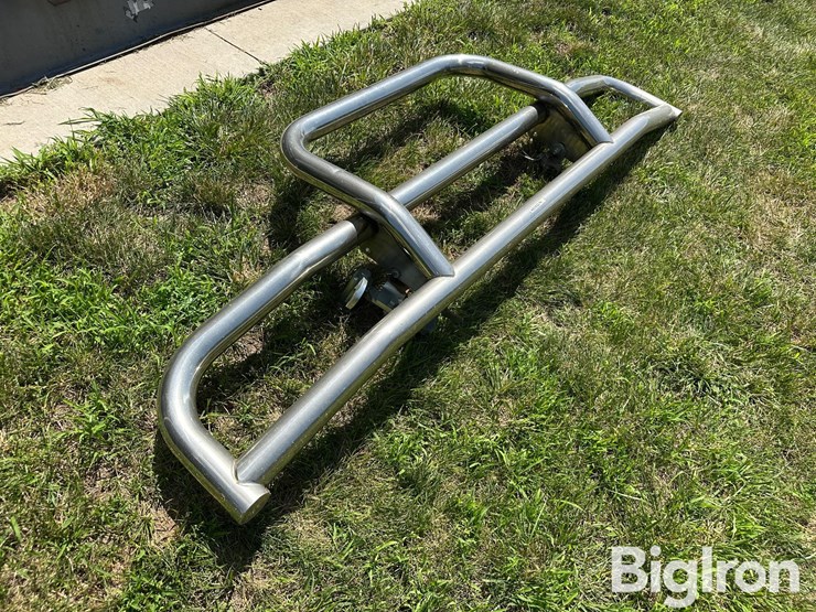 tuff-guard-truck/tractor-grill-guard-image-3