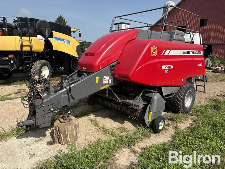 2014-massey-ferguson-2250-image-1