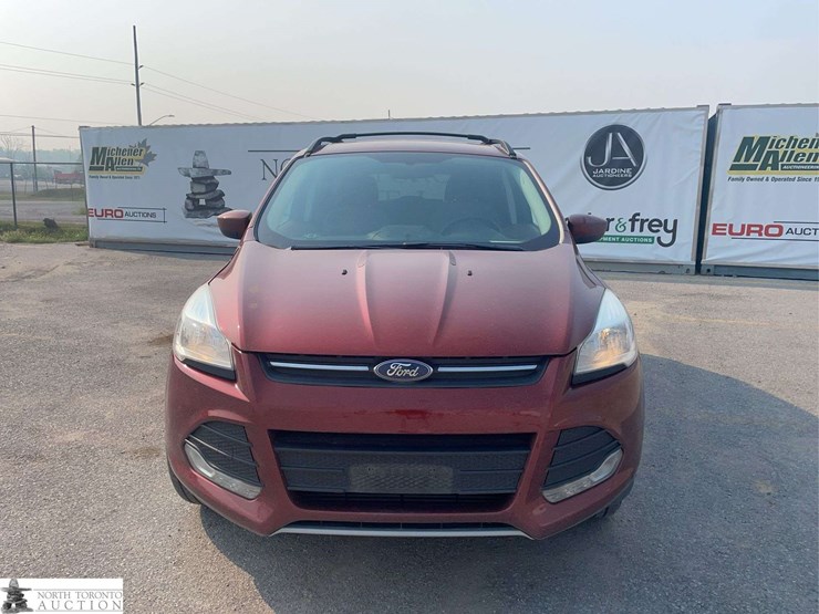 2014-ford-escape-image-2