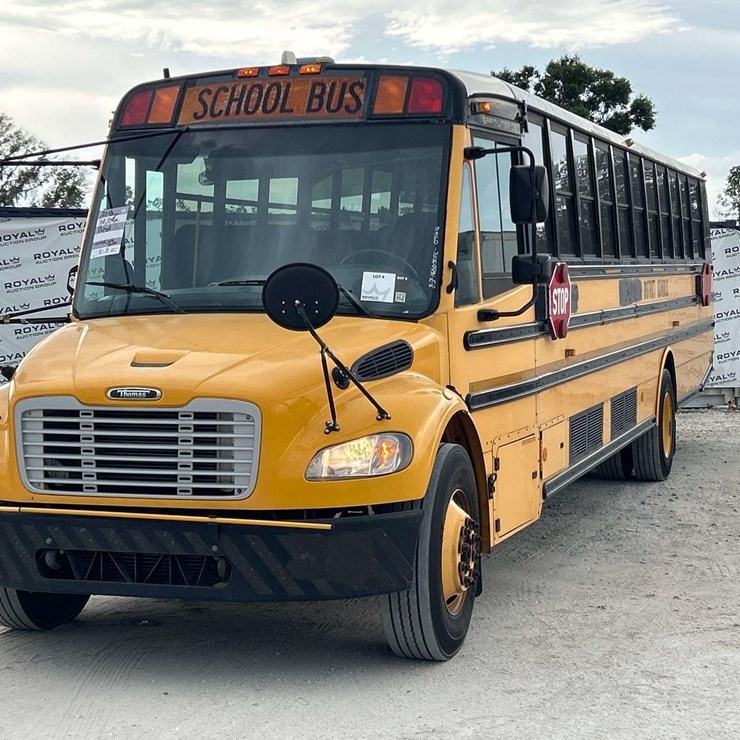 2016 FREIGHTLINER B2