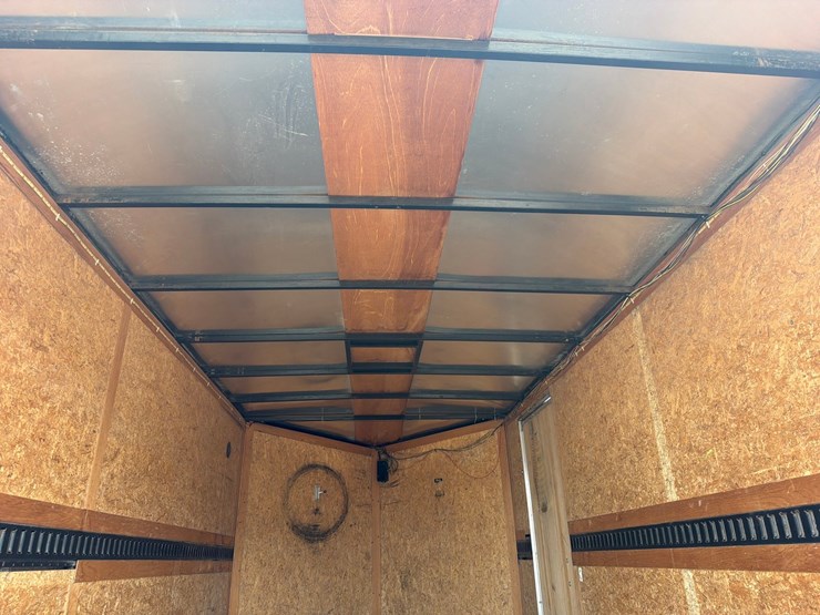 #1536-•-2019-discovery-cargo-trailers-inc.-drse714ta2-7-x-14-enclosed-trailer-image-13