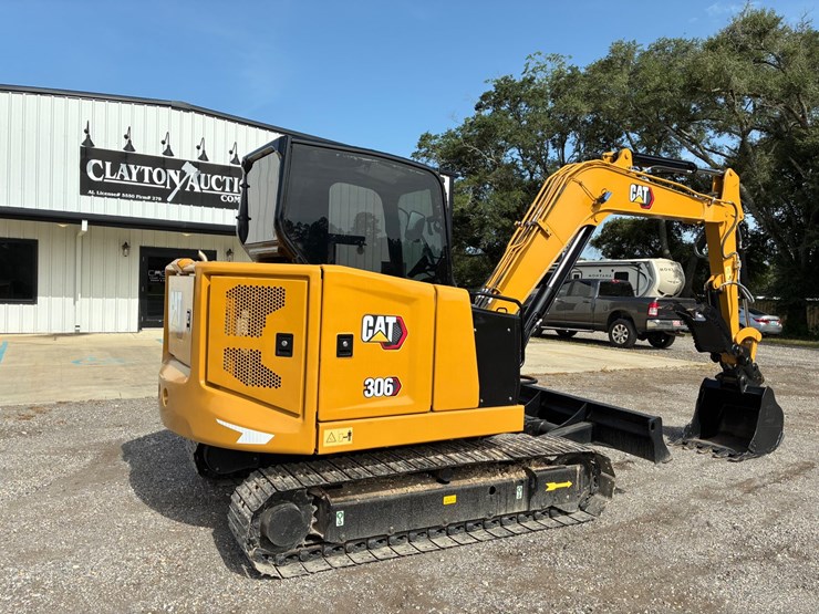 caterpillar-306-image-2