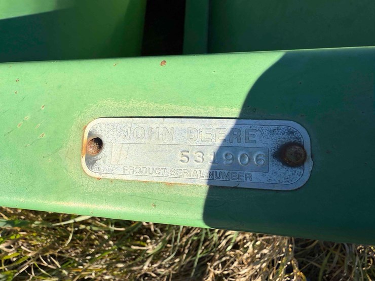 john-deere-212-image-2