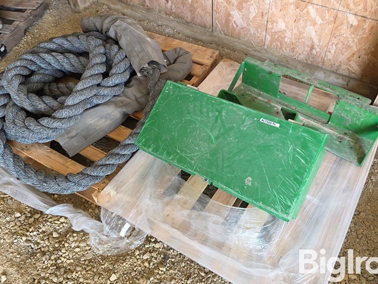 heavy-duty-tow-rope-&-lakota-tractor-tool-box-image-1