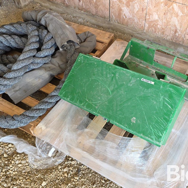 Heavy Duty Tow Rope & Lakota Tractor Tool Box