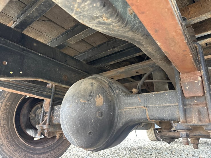 2000-gmc-t6500-image-65