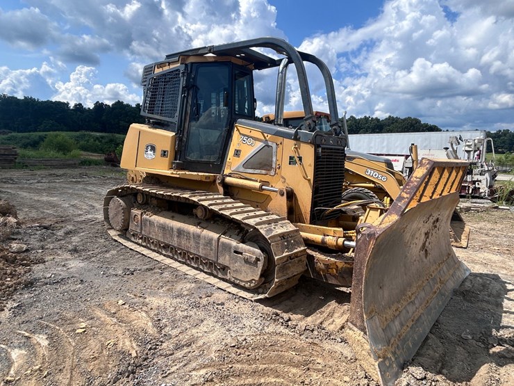 2009-deere-750j-lt-image-13