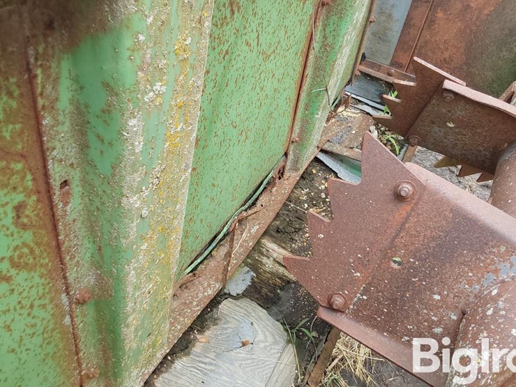 john-deere-450-image-19