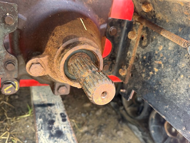 2014-case-ih-470-image-48