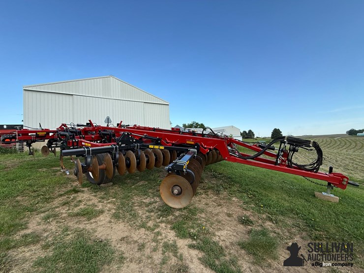2022-case-ih-2022-image-3