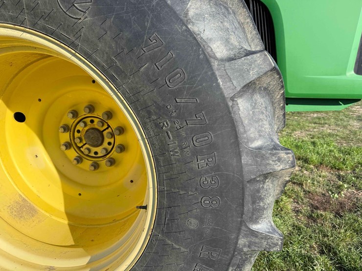 2011-john-deere-4830-image-4