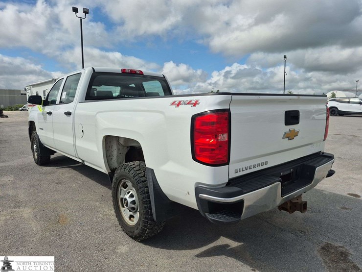 2017-chevrolet-silverado-2500hd-image-7