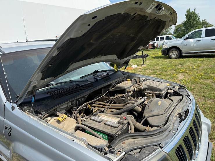 2007-jeep-grand-cherokee-image-11