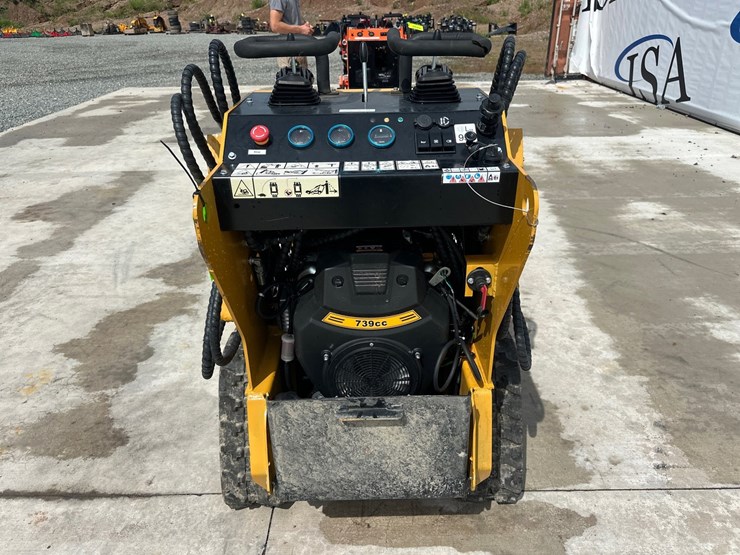 #5160-•-2026-agt-mx-crt23-mini-skid-steer-image-4