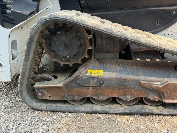 2021-bobcat-t66-image-13