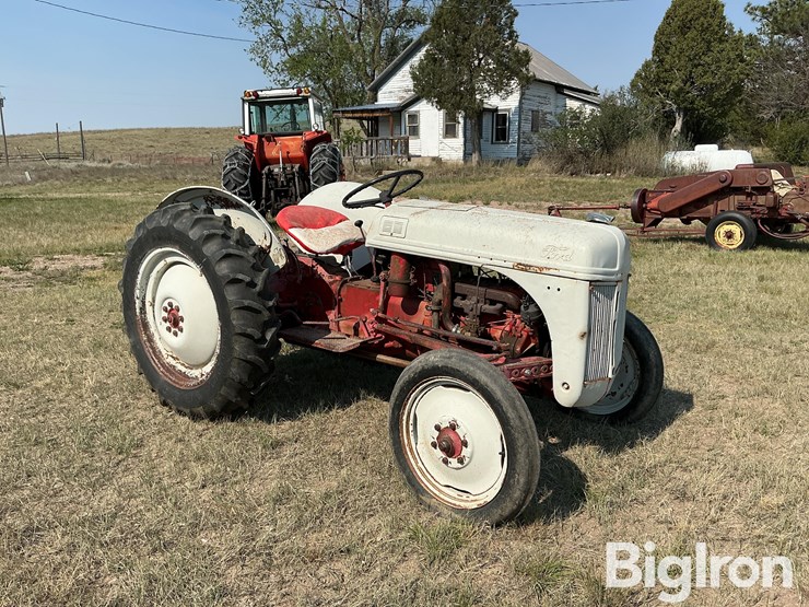 ford-8n-image-3