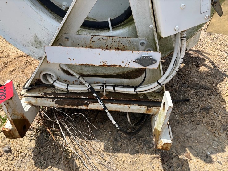 #2282-•-hose-reel-on-mount-image-12