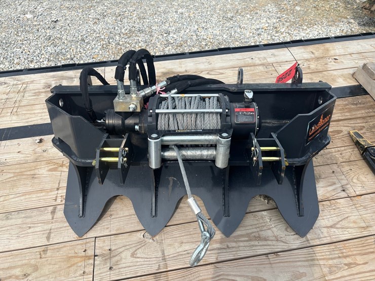 #2256-•-land-honor-hydraulic-logging-winch-attachment-image-1