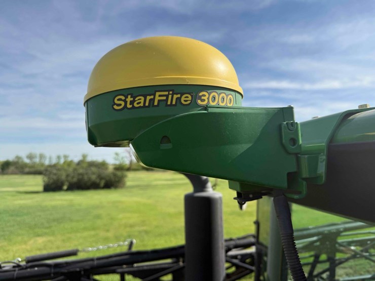2011-john-deere-4830-image-33