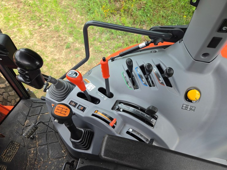 kubota-m4d-071-image-68