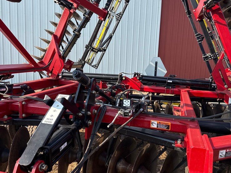 2012-case-ih-370-image-12