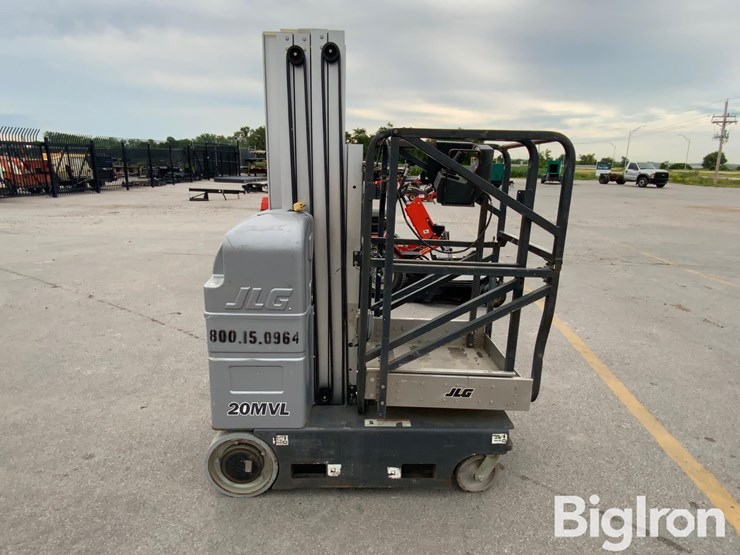 2017-jlg-20mvl-image-8