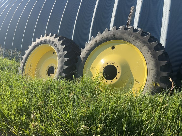 2011-john-deere-4830-image-46