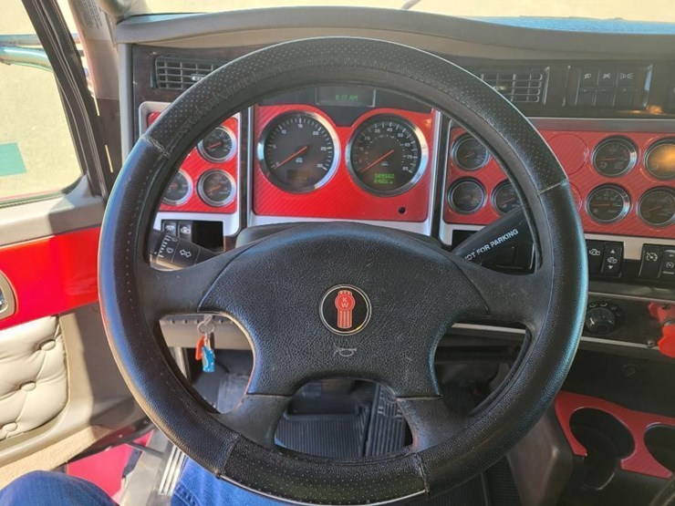 2010-kenworth-t800-image-48