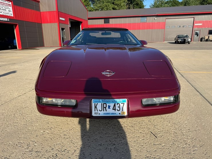 #1873-•-1993-chevrolet-corvette-image-8