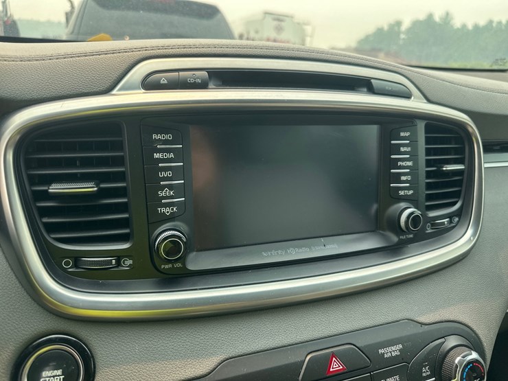2016-kia-sorento-sx-image-28