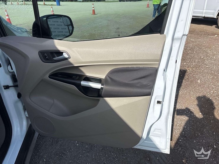 2017-ford-transit-connect-image-26