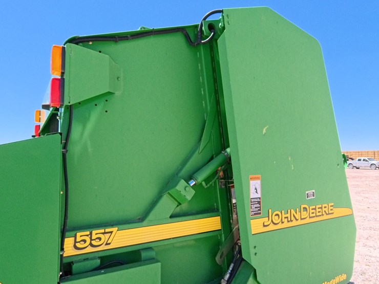 john-deere-557-image-48